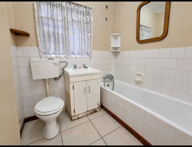 2 BEDROOM APARTMENT FOR SALE IN THREE RIVERS